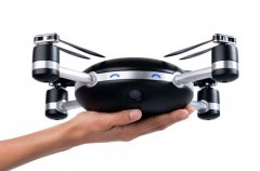 自拍神器無人機(jī)lily Camera 你只需佩戴好接收器